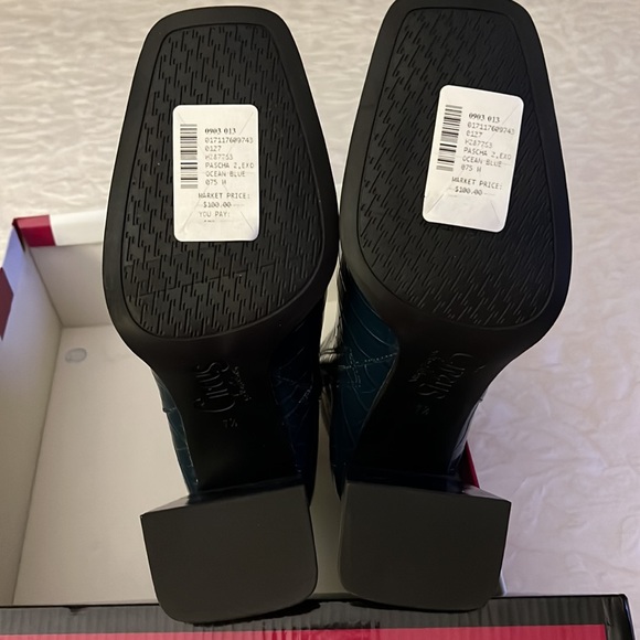 - NIB Sam Edelman CODIE ANKLE BOOTIE size 7.5 . COLOR: Graphite Blue Croc - Picture 4 of 8